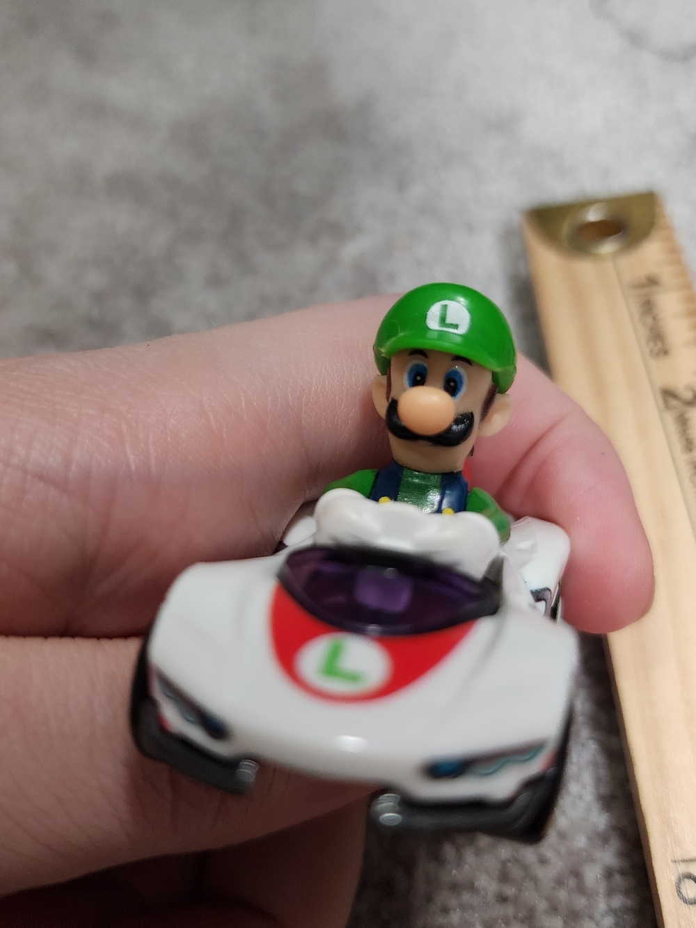 2019 Hot Wheels HW Mario Kart Luigi P-Wing L White 1:64 Diecast 2 3/8" cart car